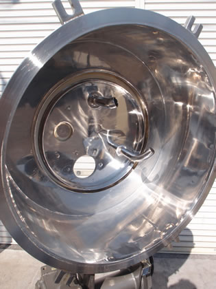 ケーシング<br>開閉型<br>上部排出型<br>遠心分離機