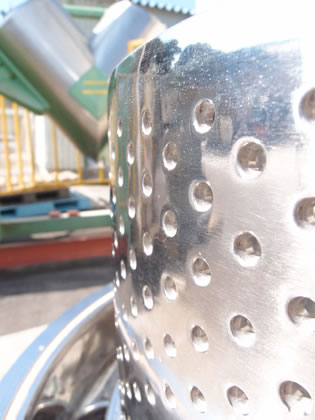 ケーシング<br>開閉型<br>上部排出型<br>遠心分離機