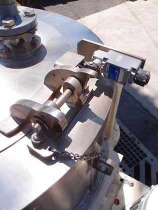 上部排出型<br>遠心分離機