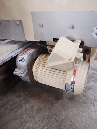 全自動<br>底部排出型<br>遠心分離機