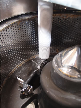 全自動<br>底部排出型<br>遠心分離機