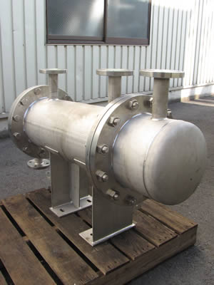 多管式熱交換機<br>コンデンサー<br>シェル＆チューブ