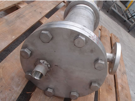 SUS<br>多管式<br>コンデンサー<br><br>多管式<br>熱交換機