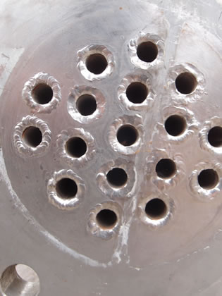 ステンレス<br>多管式<br>熱交換器<br><br>チューブ式<br>熱交換器