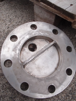 ステンレス<br>多管式<br>熱交換器<br><br>チューブ式<br>熱交換器