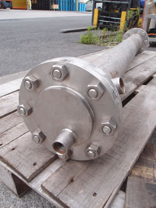 ステンレス<br>多管式<br>熱交換器<br><br>チューブ式<br>熱交換器