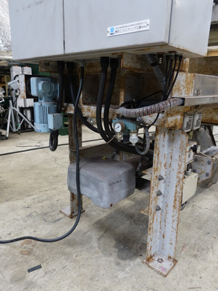 小型<br>全自動<br>圧搾式<br>フィルター<br>プレス