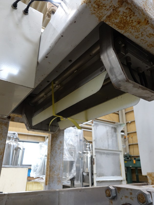 小型<br>全自動<br>圧搾式<br>フィルター<br>プレス