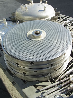 スパークラー<br>フィルター<br>（スパクラ）<br><br>多段式<br>フィルター<br>濾過機