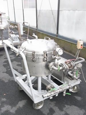 スパークラー<br>フィルター<br>（スパクラ）<br><br>多段式<br>フィルター<br>濾過機