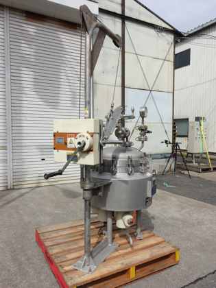 ジャケット付<br>スパークラー<br>フィルター<br><br>多段濾過