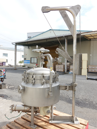 ジャケット付<br>スパークラー<br>フィルター<br><br>多段濾過