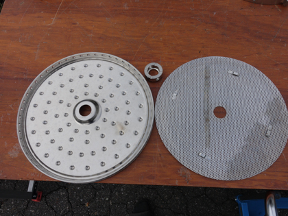 スパークラー<br>フィルター<br><br>多段濾過