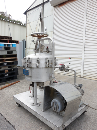 スパークラー<br>フィルター<br><br>多段濾過