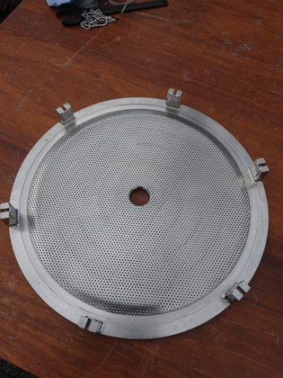 スパークラー<br>フィルター<br><br>多段濾過