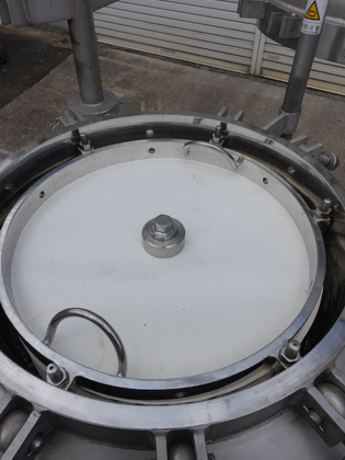 ジャケット付<br>スパークラー<br>フィルター<br><br>多段濾過