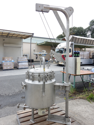 ジャケット付<br>スパークラー<br>フィルター<br><br>多段濾過