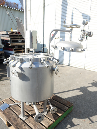 スパークラー<br>フィルター<br><br>多段濾過