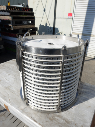 スパークラー<br>フィルター<br><br>多段濾過