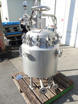 スパークラー<br>フィルター<br><br>多段濾過