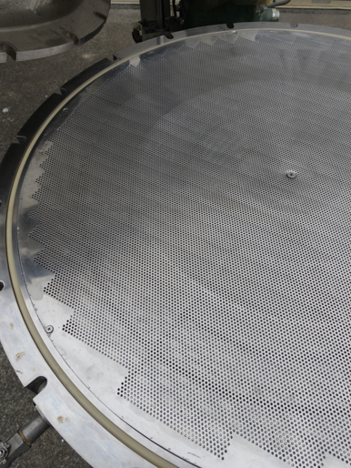 単板加圧濾過機