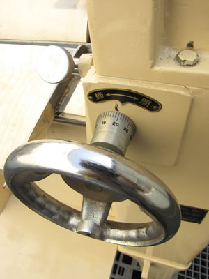 三本<br>ロールミル