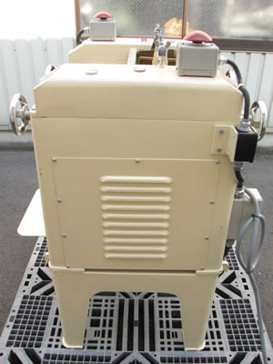 三本<br>ロールミル