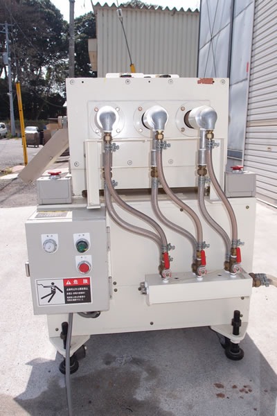 セラミック<br>三本<br>ロールミル