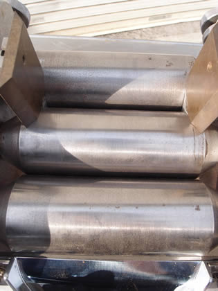 卓上三本<br>ロールミル