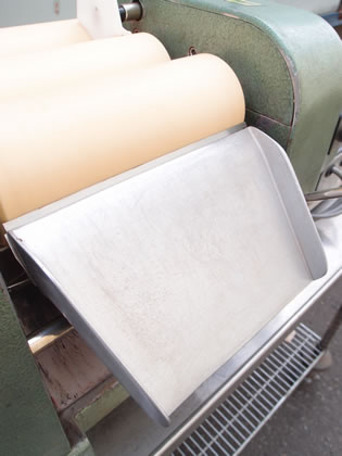 セラミック<br>小型<br>テスト機<br>三本ロール