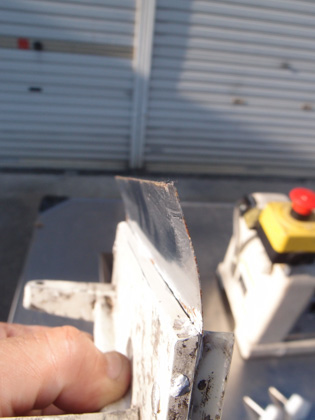 卓上型<br>三本<br>ロールミル