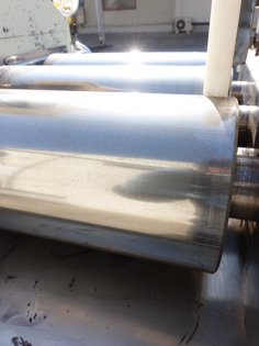 三本<br>ロールミル