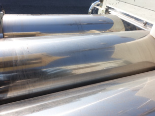 三本<br>ロールミル