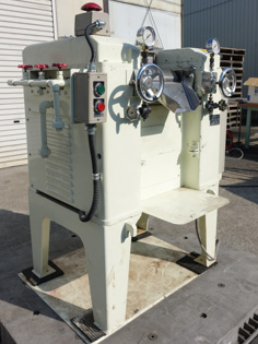 三本<br>ロールミル