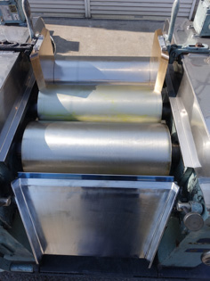 三本<br>ロールミル