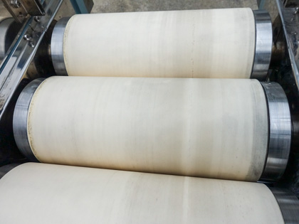 アルミナセラミック<br>3本ロールミル