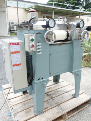 アルミナセラミック<br>3本ロールミル