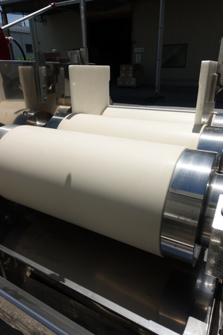 セラミック<br>3本ロール<br><br>新品ロール<br>付属<br>