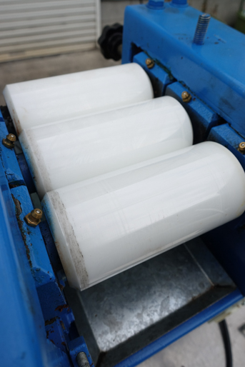 セラミック<br>三本ロールミル