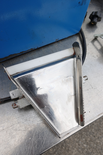 セラミック<br>三本ロールミル