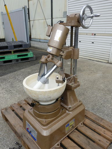 3軸<br>ニットー<br>自動乳鉢<br><br>ライカイ機<br><br>擂潰機