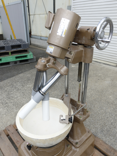 3軸<br>ニットー<br>自動乳鉢<br><br>ライカイ機<br><br>擂潰機