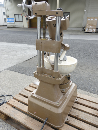 3軸<br>ニットー<br>自動乳鉢<br><br>ライカイ機<br><br>擂潰機