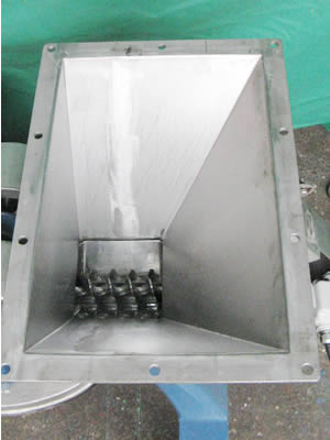 ミクロ<br>パルペライザ<br>微粉砕機