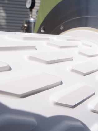 スパイクミル<br>（ビーズミル）