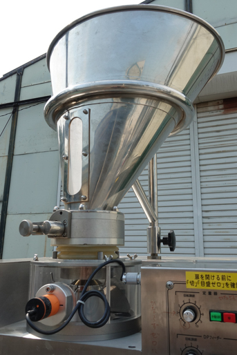 ロータリー式<br>打錠機