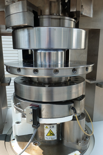 ロータリー式<br>打錠機