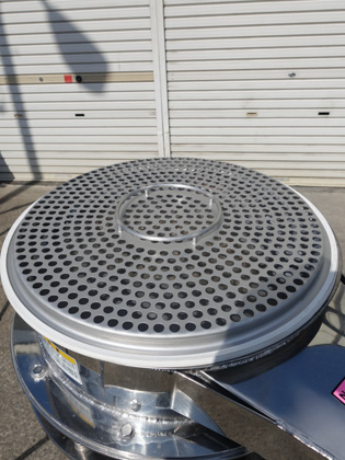 ALLSUS<br>外リング式<br>振動<br>ふるい機<br>（高床）