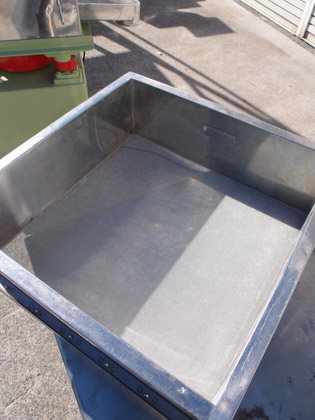 角形遊動<br>ふるい機<br><br>ジャイロ<br>シフター