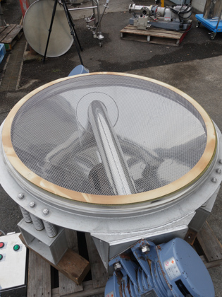 カートリッジ式<br>直下型<br>振動ふるい機